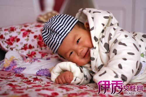 【九个月宝宝需要枕头吗】【图】九个月宝宝需