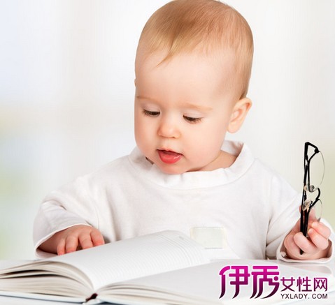【宝宝看书】【图】正确引导宝宝看书 培养小