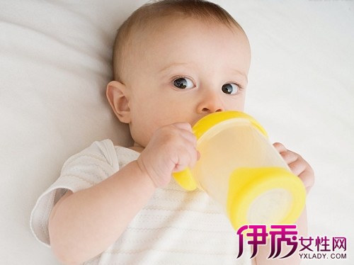 【婴儿每天喝多少水】【图】婴儿每天喝多少水