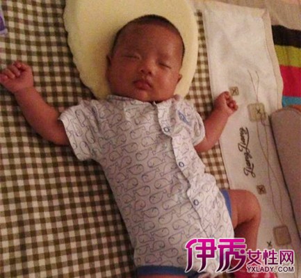 【二个月宝宝睡眠时间】【图】二个月宝宝睡眠