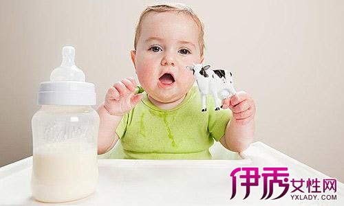 【新生儿吃奶量标准】【图】什么是新生儿吃奶