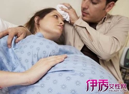 【怀孕八个多月睡觉姿势】【图】孕妇怀孕八个