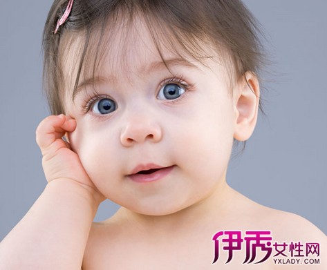 【图】母乳喂养宝宝大便图 可反应宝宝身体健