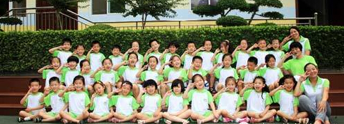 【幼儿园创意集体照】【图】幼儿园创意集体照