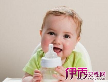 【图】新生儿一个月喝几罐奶粉比较正常4个建
