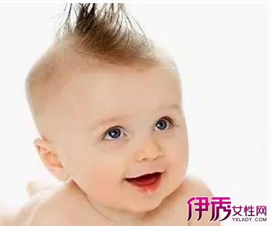 【婴儿头发竖着长怎么回事】婴儿头发竖着长怎