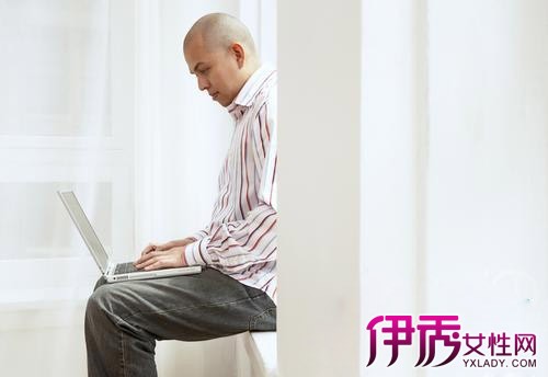 【二十岁秃顶】【图】男人二十岁秃顶怎么办?