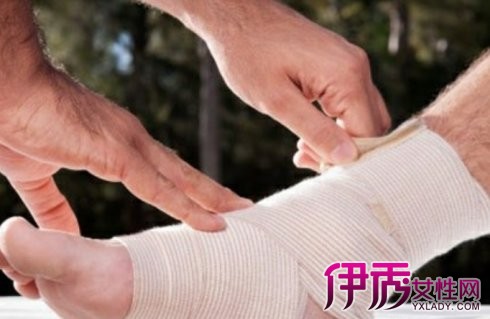 【图】教你脚踝扭伤处理方法 分享踝关节扭伤有什么症状