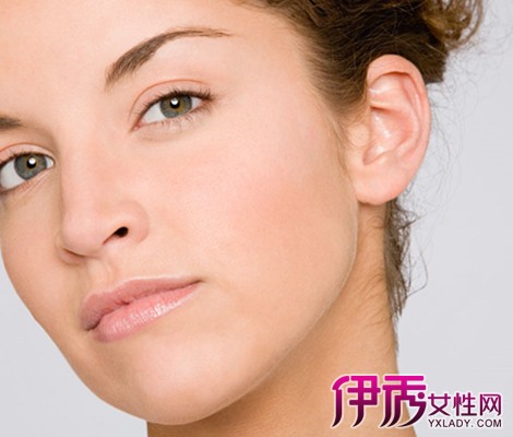 【脸上突然长闭口的原因】【图】脸上突然长闭