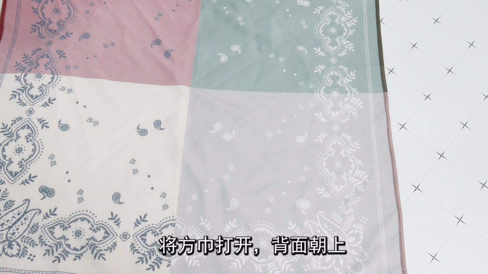 丝巾的蝴蝶结系法，简单又好看的系法_伊秀视频|yxlady.com